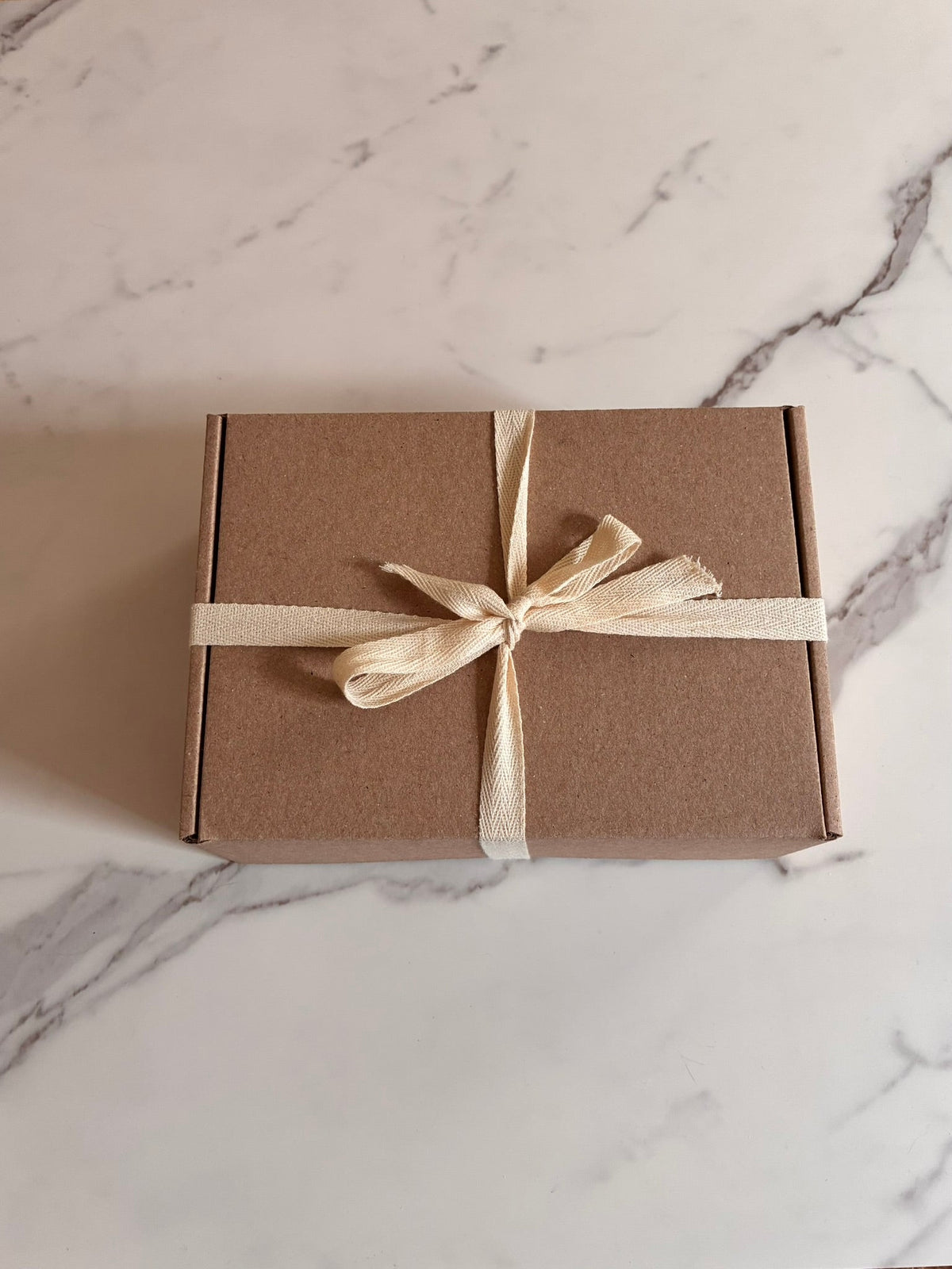 Low-Waste Host Gifts for Small NYC Apartments