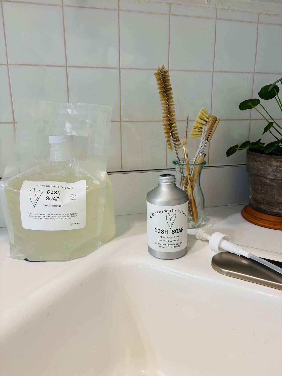 Zero waste essentials for sustainable living in New York City — reusable bags, bottles, and refill containers