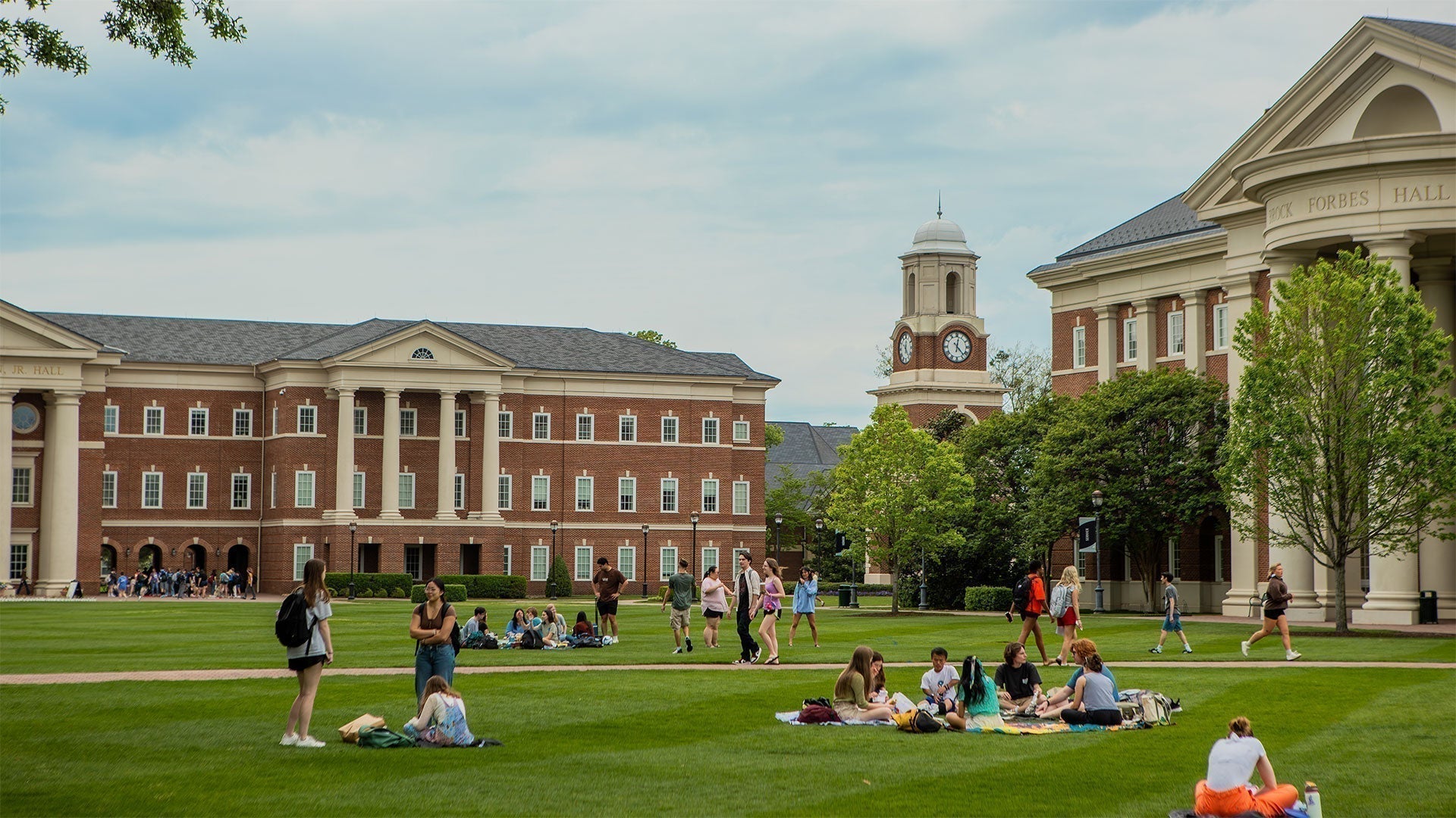 College campus scene representing zero waste and sustainable student living