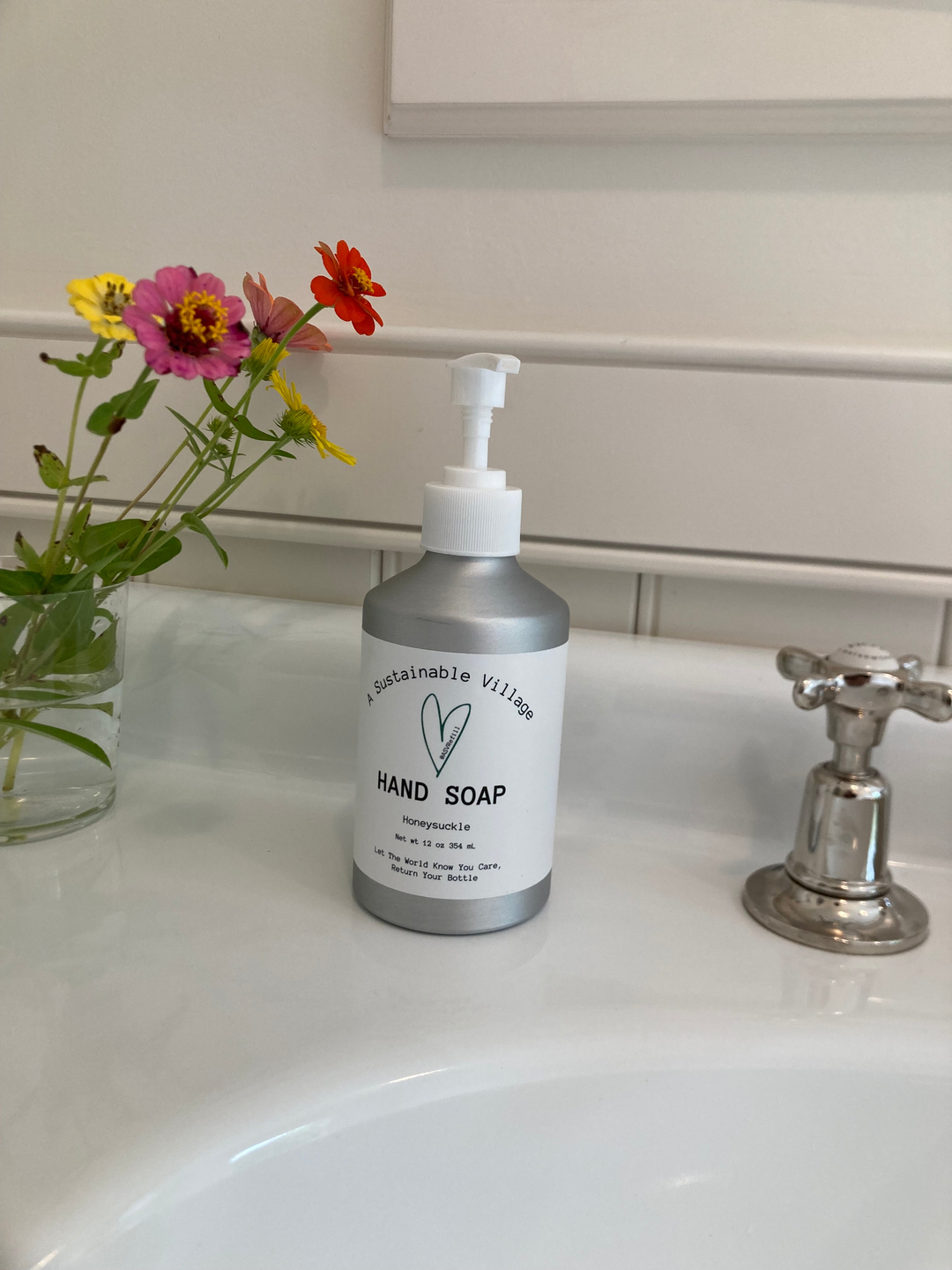Hand Soap Honeysuckle in Aluminum bottle plastic free 